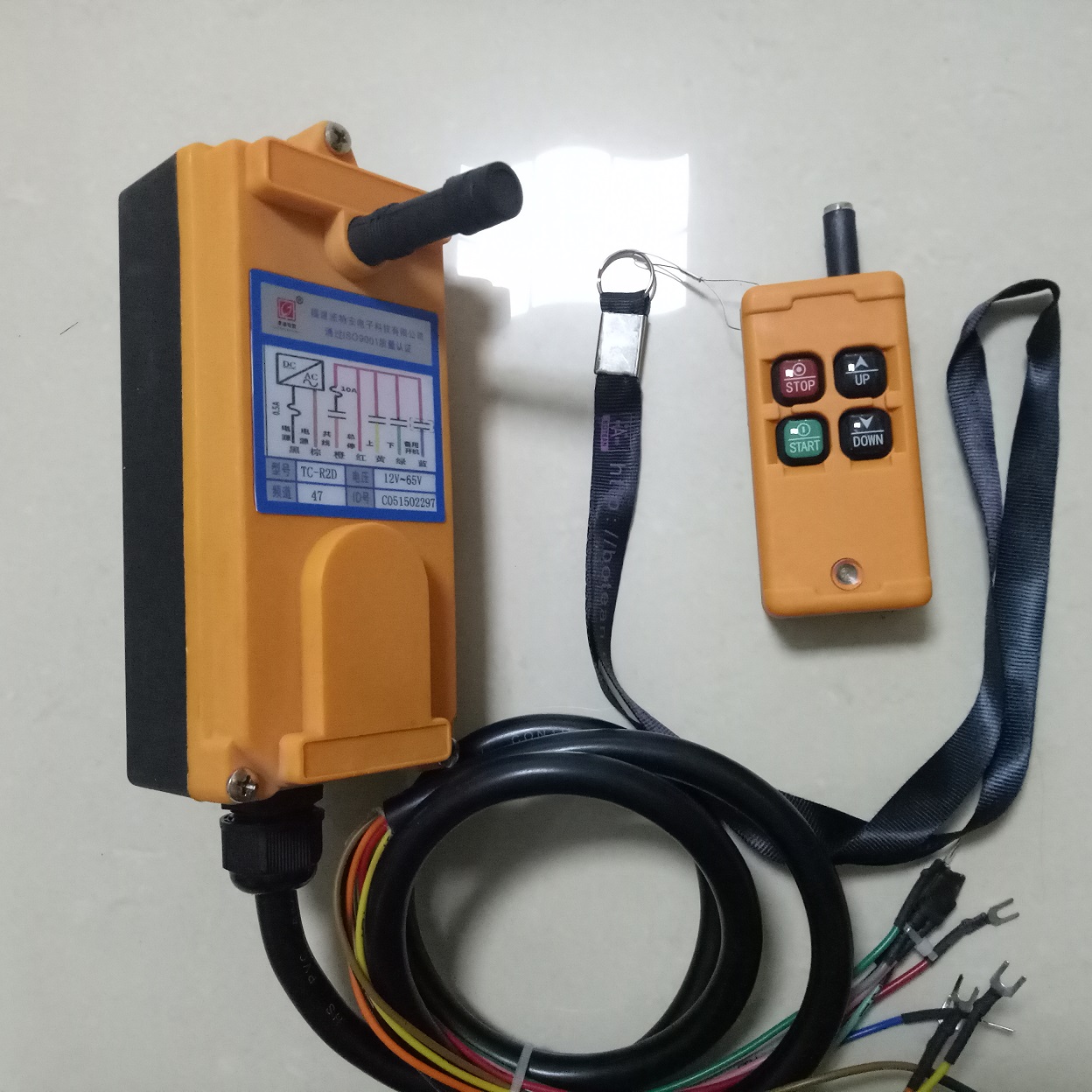 TC-R2D兩路工業(yè)無線遙控器、農(nóng)機(jī)遙控器